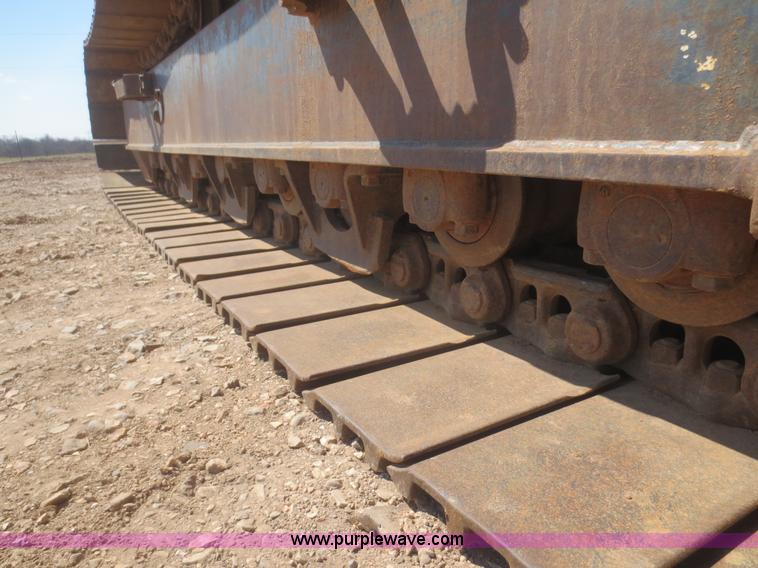 image for item F8218 1994 Hundai Robex 290LC excavator