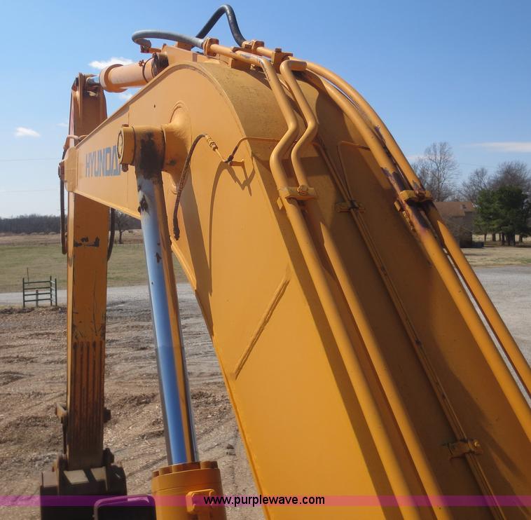 image for item F8218 1994 Hundai Robex 290LC excavator