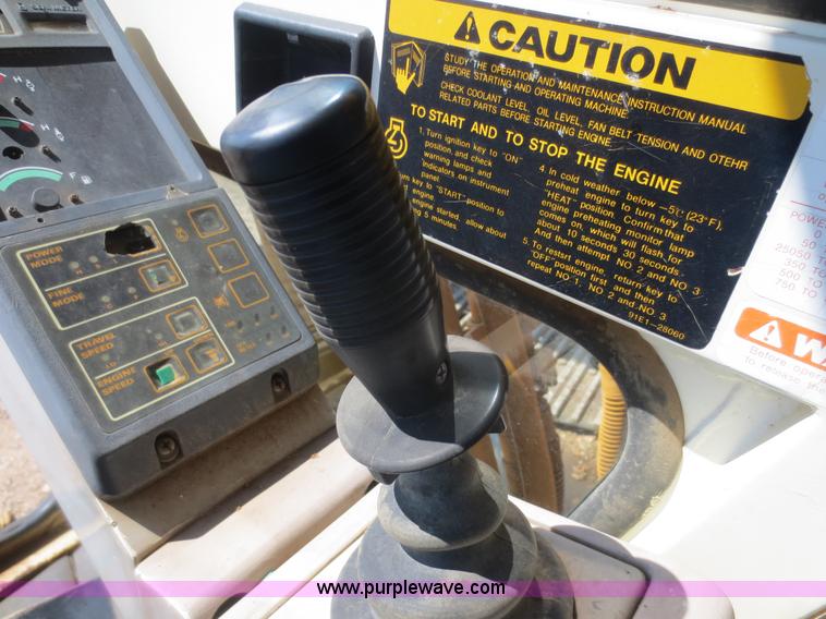 image for item F8218 1994 Hundai Robex 290LC excavator