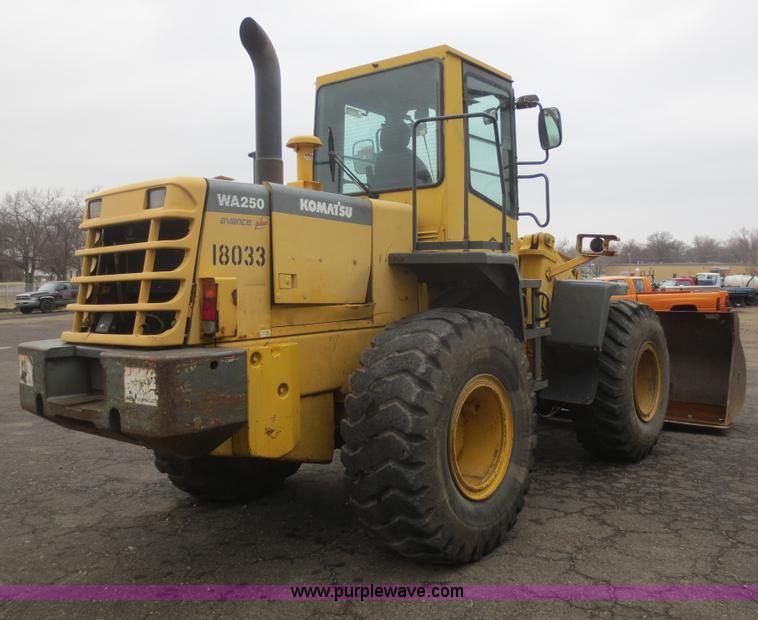 image for item F8219 Komatsu WA250-3ML wheel loader