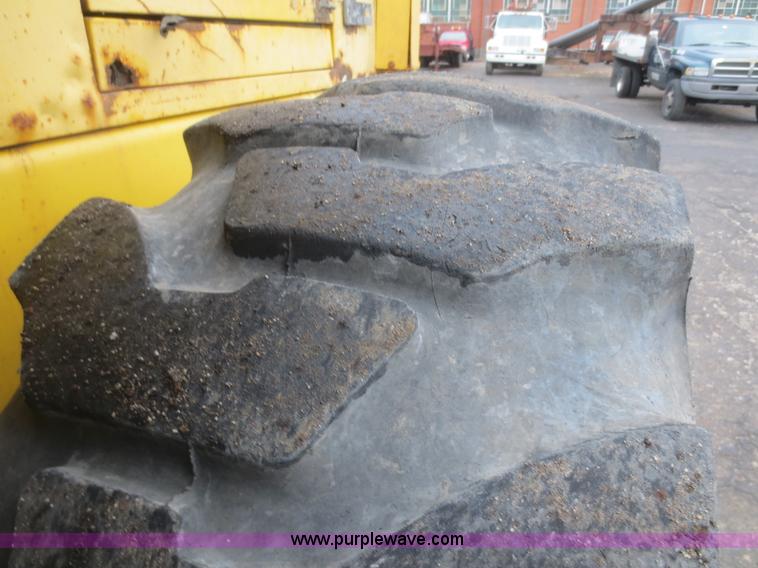 image for item F8219 Komatsu WA250-3ML wheel loader