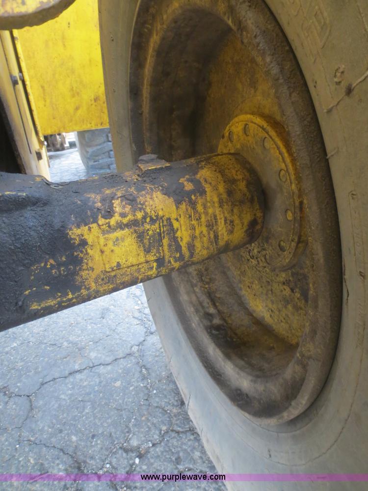 image for item F8219 Komatsu WA250-3ML wheel loader