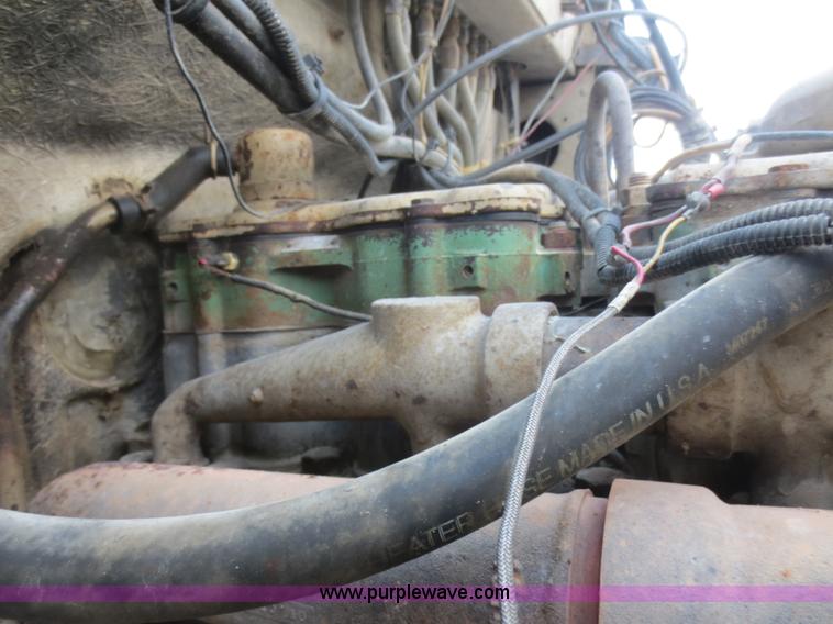 image for item F8233 1979 Peterbilt 359 dump truck