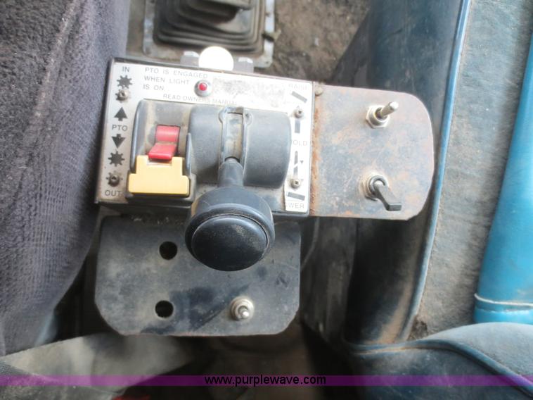 image for item F8233 1979 Peterbilt 359 dump truck