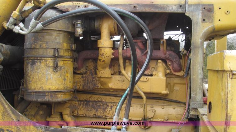 image for item G2333 1969 Caterpillar D7E dozer