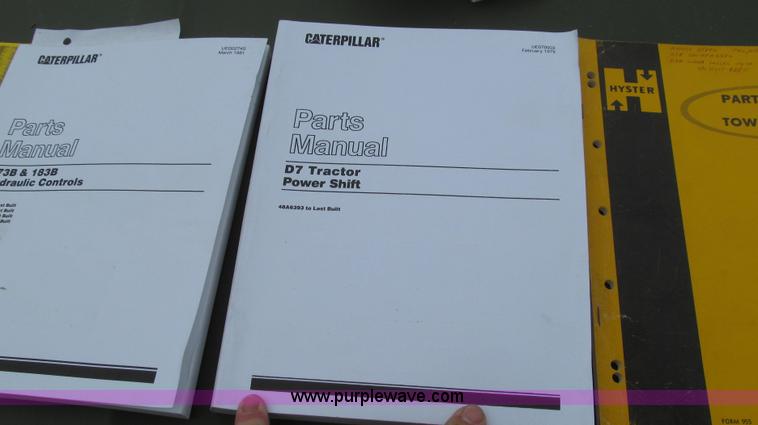 image for item G2333 1969 Caterpillar D7E dozer