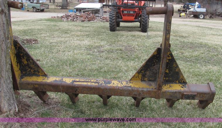 image for item G2333 1969 Caterpillar D7E dozer