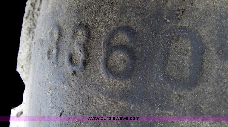 image for item G2336 Link Belt M70 diesel powered pile driver hammer