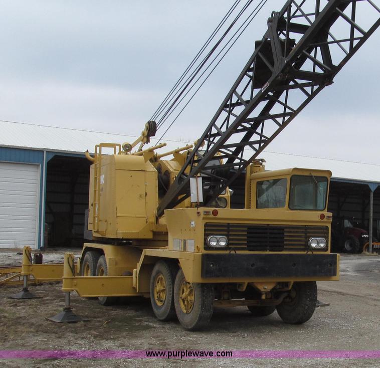 image for item G2337 1988 Link Belt HC-78B wire rope truck crane