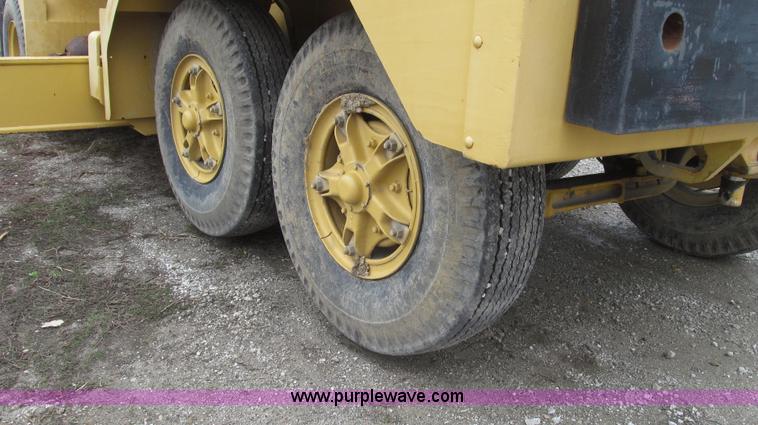 image for item G2337 1988 Link Belt HC-78B wire rope truck crane