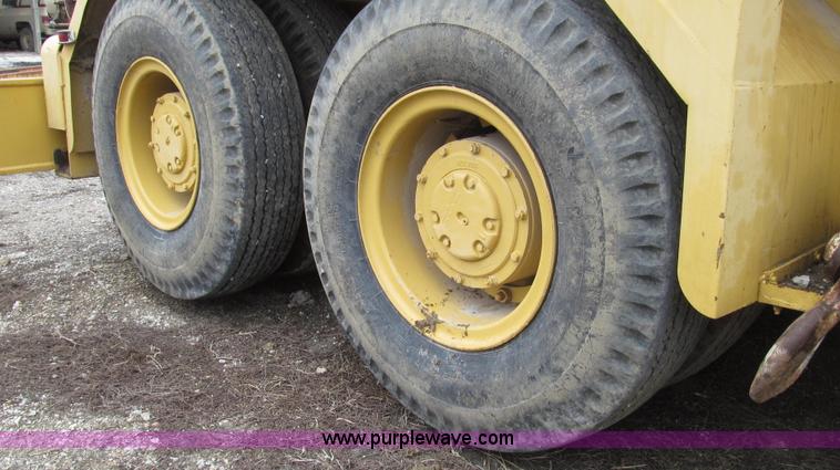 image for item G2337 1988 Link Belt HC-78B wire rope truck crane