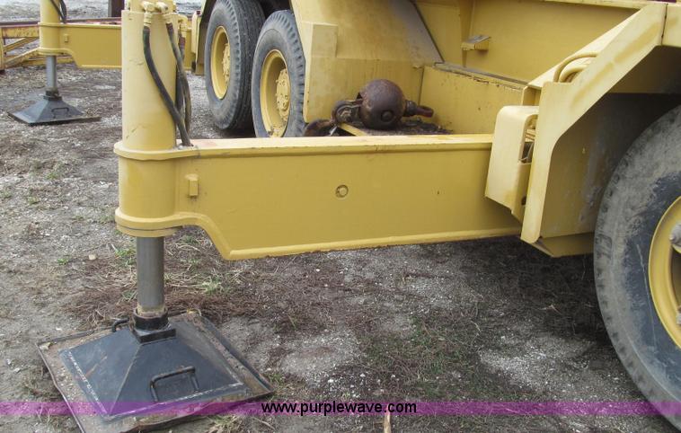 image for item G2337 1988 Link Belt HC-78B wire rope truck crane