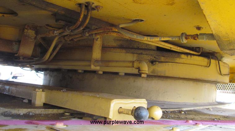 image for item G2337 1988 Link Belt HC-78B wire rope truck crane