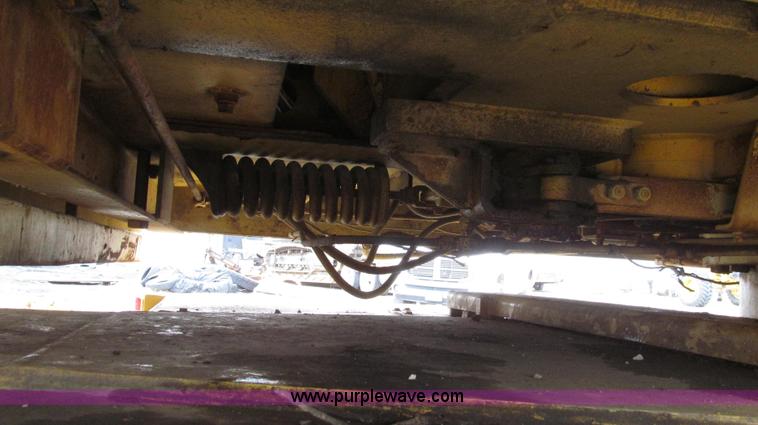 image for item G2337 1988 Link Belt HC-78B wire rope truck crane