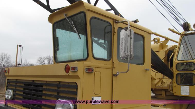 image for item G2337 1988 Link Belt HC-78B wire rope truck crane