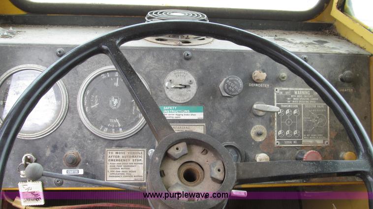 image for item G2337 1988 Link Belt HC-78B wire rope truck crane