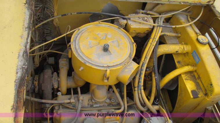 image for item G2337 1988 Link Belt HC-78B wire rope truck crane