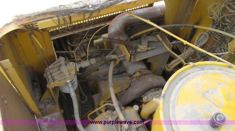 image for item G2337 1988 Link Belt HC-78B wire rope truck crane