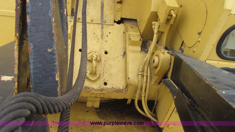 image for item G2337 1988 Link Belt HC-78B wire rope truck crane