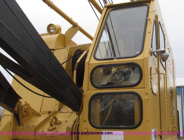 image for item G2337 1988 Link Belt HC-78B wire rope truck crane