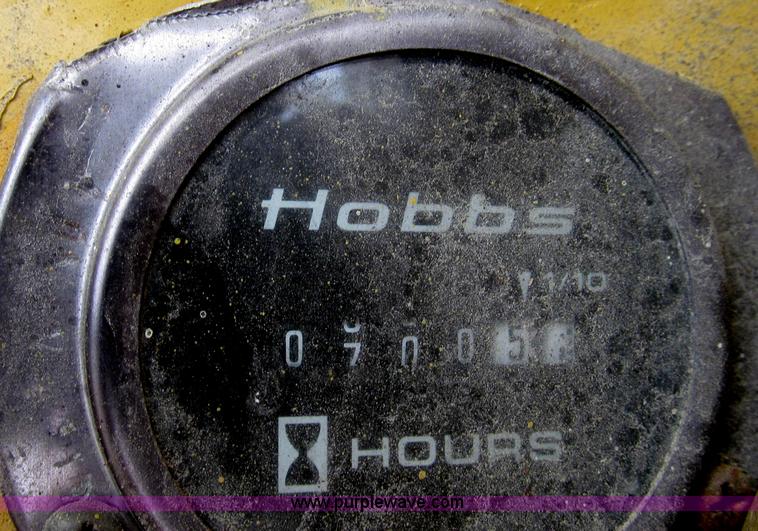 image for item G2337 1988 Link Belt HC-78B wire rope truck crane