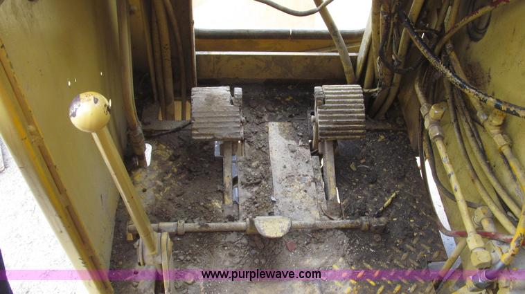 image for item G2337 1988 Link Belt HC-78B wire rope truck crane