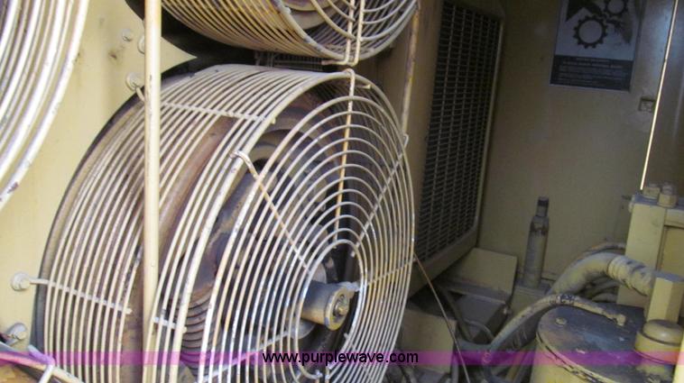 image for item G2337 1988 Link Belt HC-78B wire rope truck crane