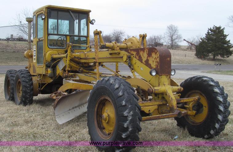 image for item G2338 1969 Caterpillar 112F motor grader