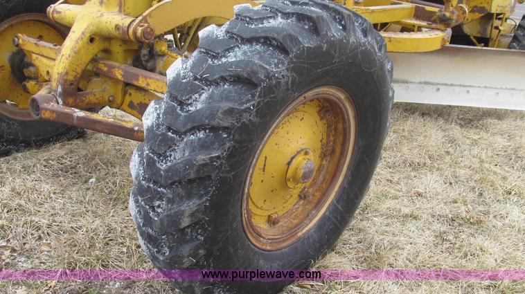 image for item G2338 1969 Caterpillar 112F motor grader