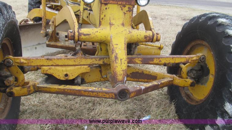 image for item G2338 1969 Caterpillar 112F motor grader