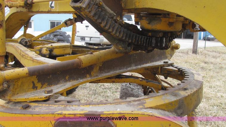 image for item G2338 1969 Caterpillar 112F motor grader