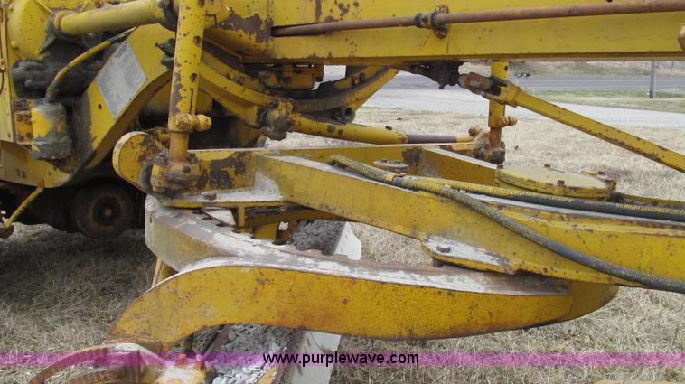 image for item G2338 1969 Caterpillar 112F motor grader