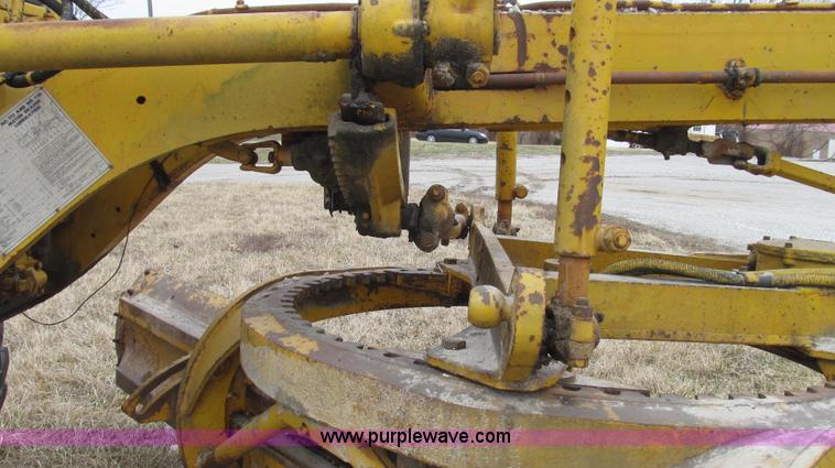 image for item G2338 1969 Caterpillar 112F motor grader