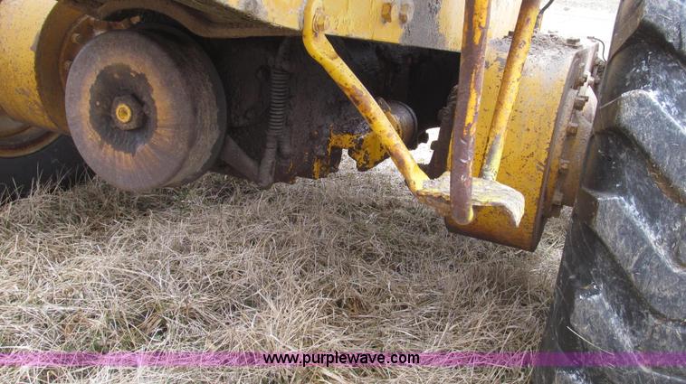 image for item G2338 1969 Caterpillar 112F motor grader