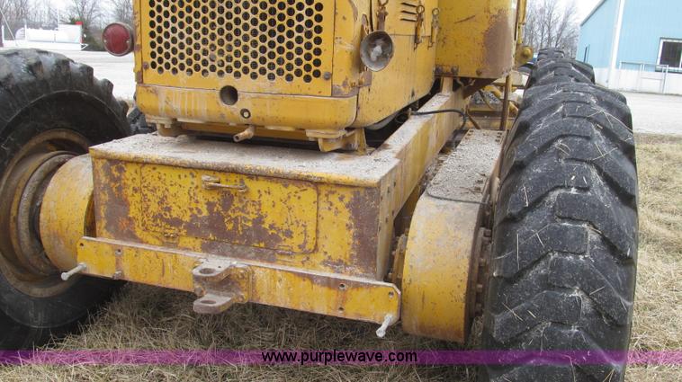 image for item G2338 1969 Caterpillar 112F motor grader