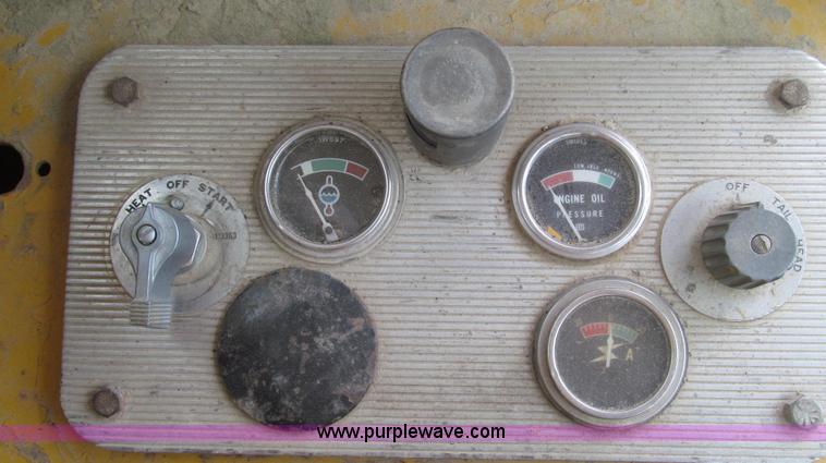 image for item G2338 1969 Caterpillar 112F motor grader