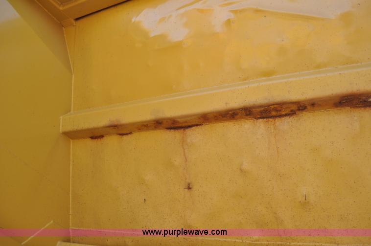 image for item G6442 1987 Midland belly dump trailer