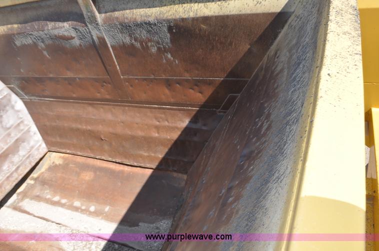 image for item G6442 1987 Midland belly dump trailer