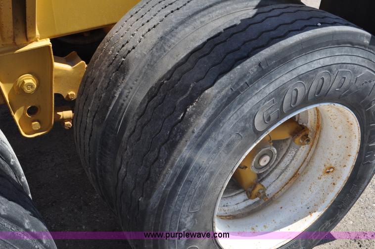 image for item G6442 1987 Midland belly dump trailer