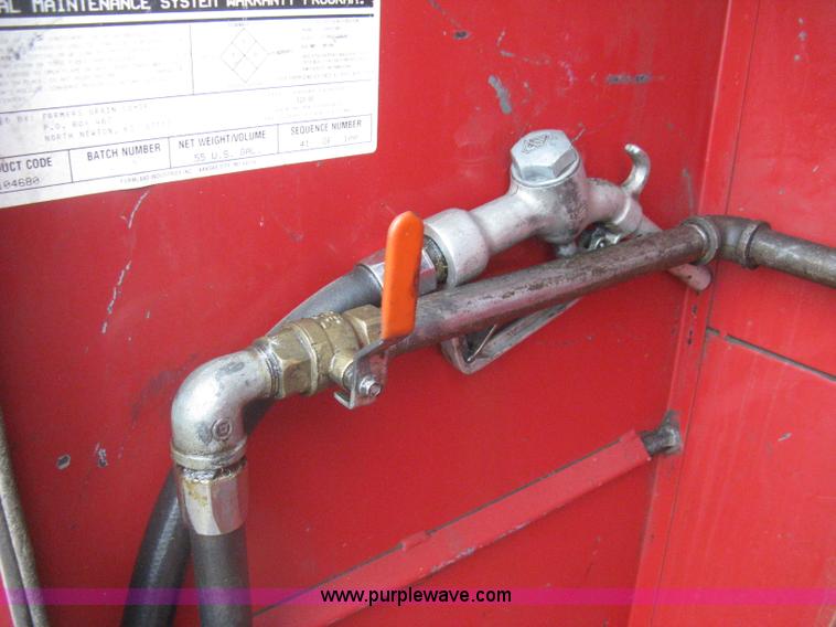 image for item G8466 1990 Ford F700 service truck