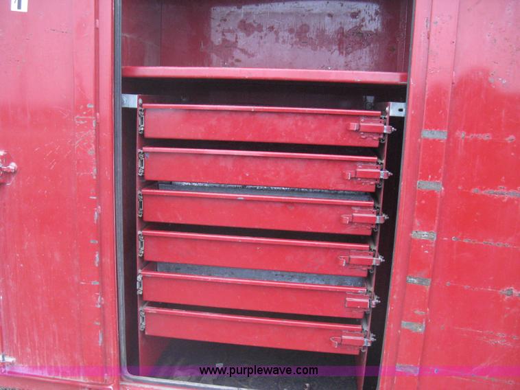 image for item G8466 1990 Ford F700 service truck