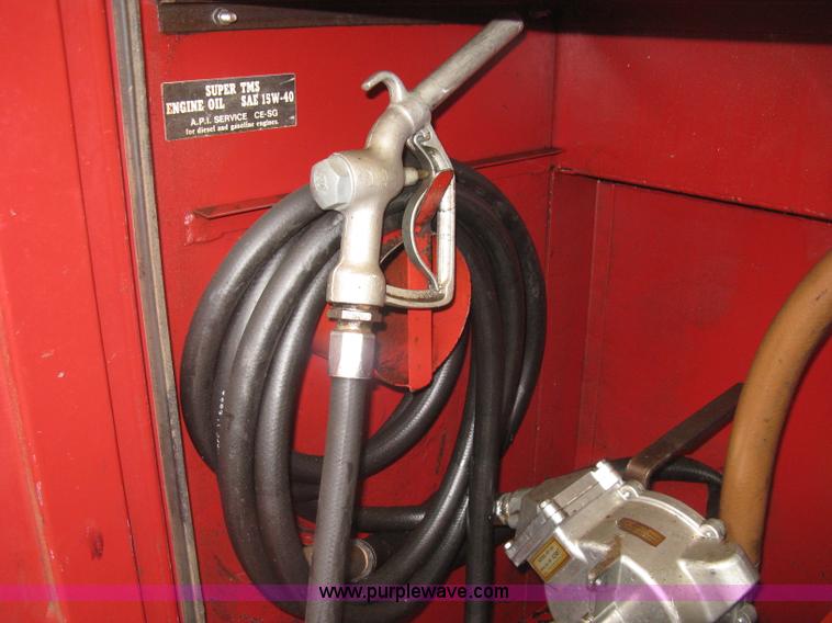 image for item G8466 1990 Ford F700 service truck