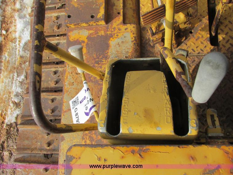 image for item G8792 1974 Caterpillar D5 dozer