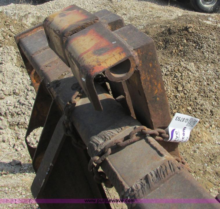 image for item G8793 Wheel loader forks