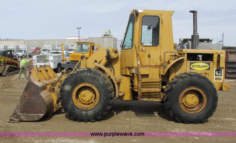 image for item G8794 1965 Caterpillar 950 wheel loader