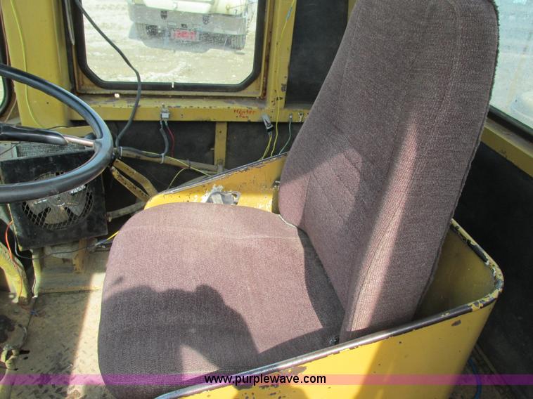 image for item G8794 1965 Caterpillar 950 wheel loader