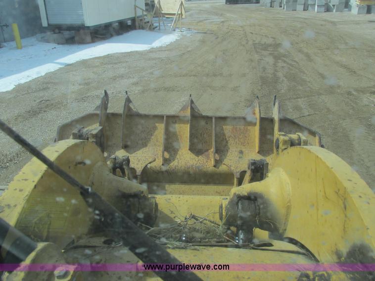 image for item G8794 1965 Caterpillar 950 wheel loader