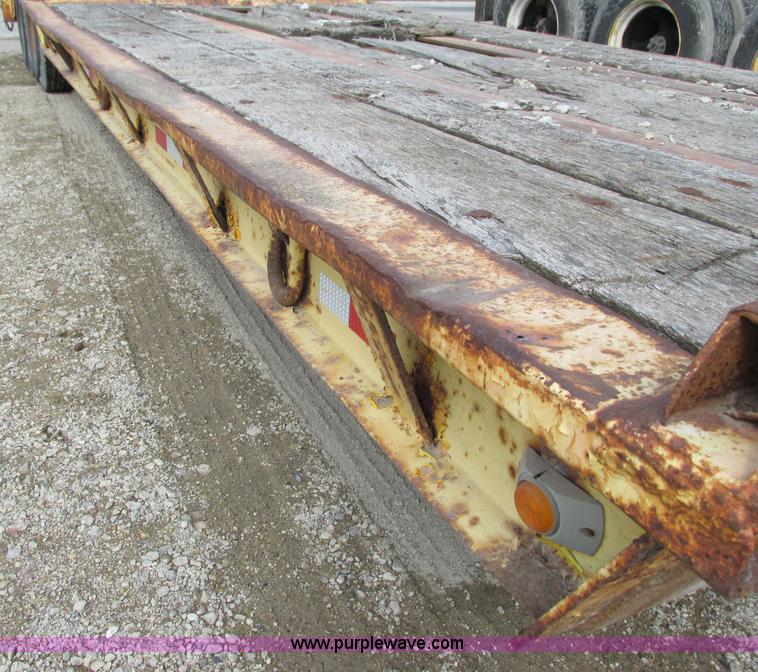 image for item G8796 1979 Hyster lowboy trailer