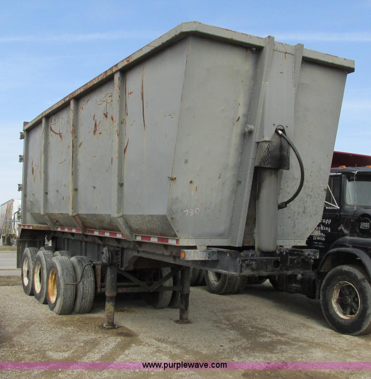 image for item G8797 1968 Fruehauf triple axle end dump trailer