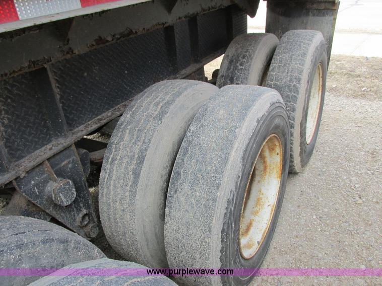 image for item G8797 1968 Fruehauf triple axle end dump trailer